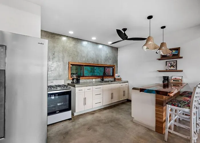 Casa Indy 3bdrm With Pool In Town Centre Villa Tamarindo
