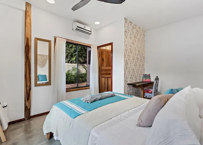 Casa Indy 3bdrm With Pool In Town Centre Villa Tamarindo