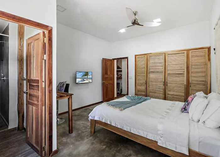 Villa Casa Indy 3bdrm With Pool In Town Centre Tamarindo