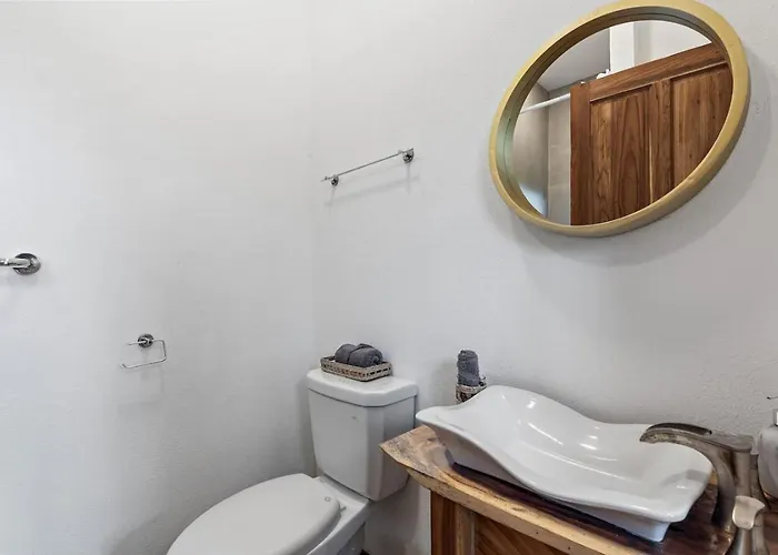 Villa Casa Indy 3bdrm With Pool In Town Centre *