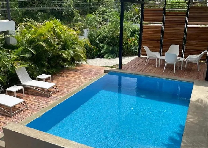 Villa Casa Indy 3bdrm With Pool In Town Centre *